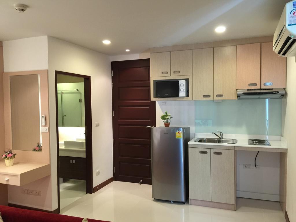 Art Patong Residence Пхукет Екстер'єр фото