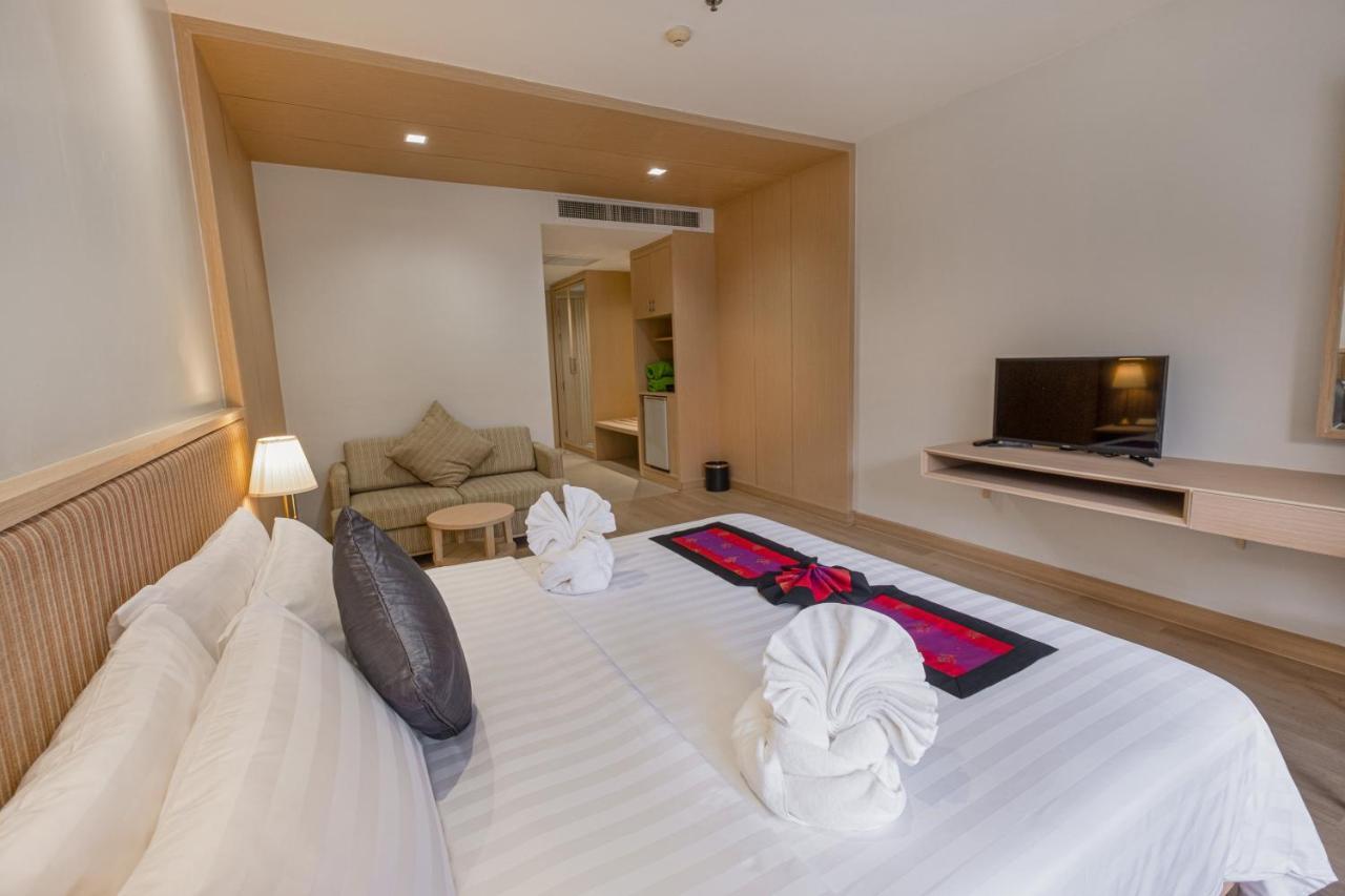 Art Patong Residence Пхукет Екстер'єр фото