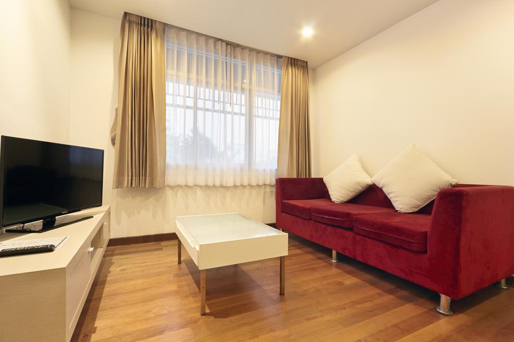 Art Patong Residence Пхукет Екстер'єр фото