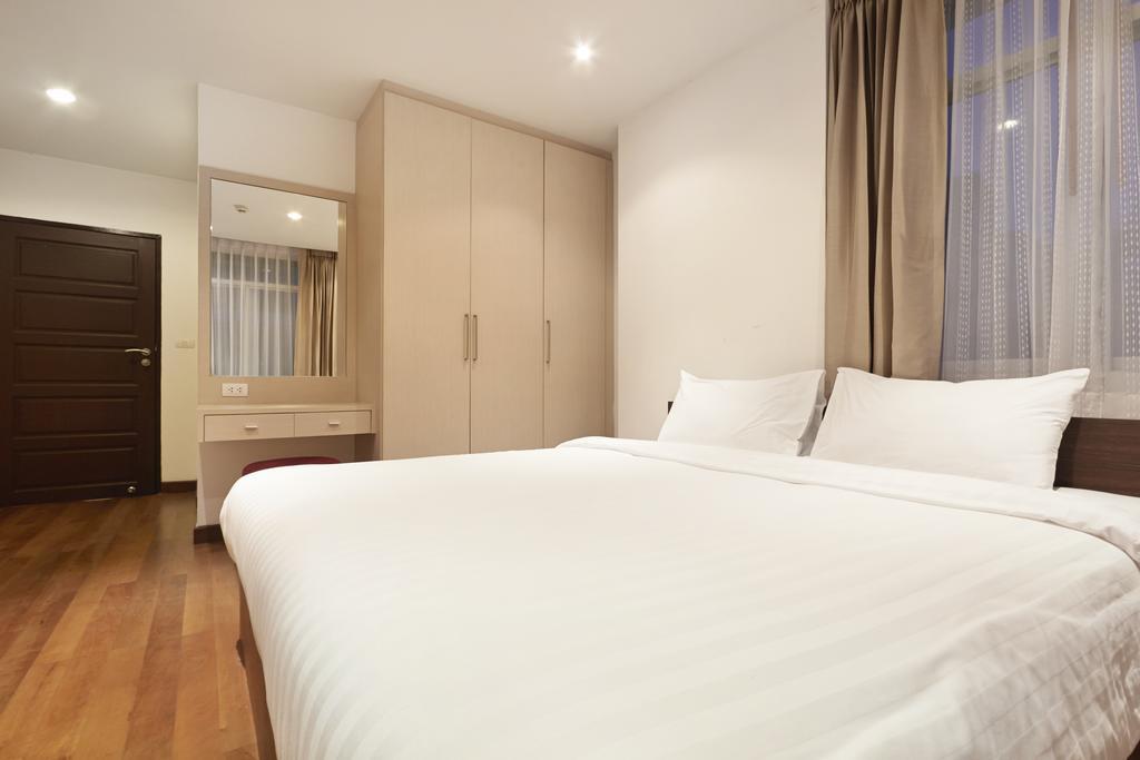 Art Patong Residence Пхукет Екстер'єр фото