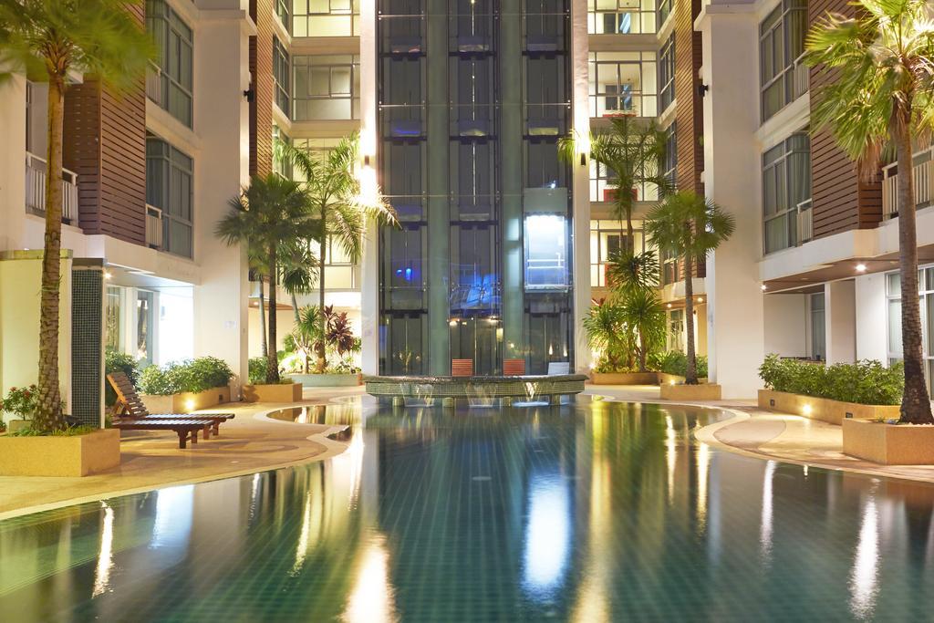 Art Patong Residence Пхукет Екстер'єр фото