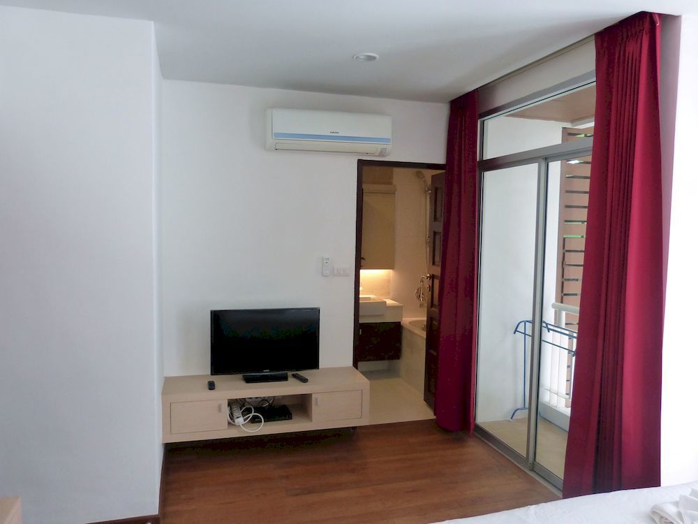 Art Patong Residence Пхукет Екстер'єр фото