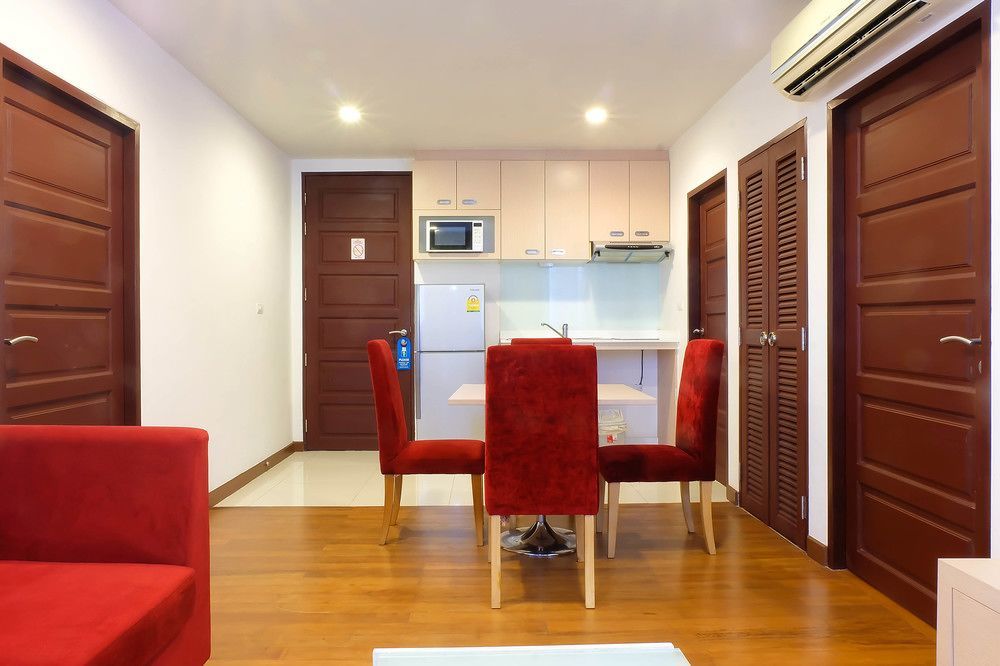 Art Patong Residence Пхукет Екстер'єр фото